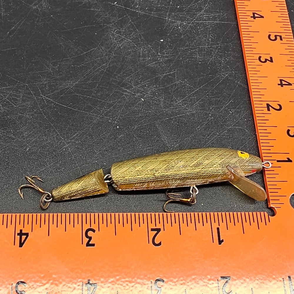 Rebel Jointed Minnow Fishing Lure Gold Broken Back Vintage Crankbait 3.5 Inch